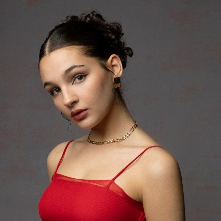 Billie Boullet age